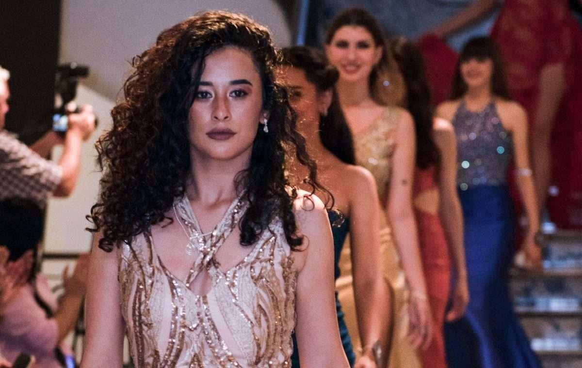 Bethel Model Glam Internacional 2022 1 pablopena com 54 scaled 1