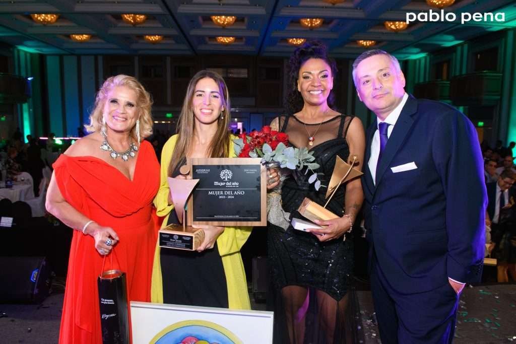 mujeres del año