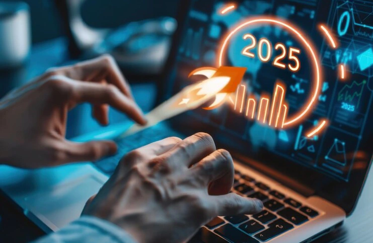 notebook mostrando tendencias en marketing digital 2025